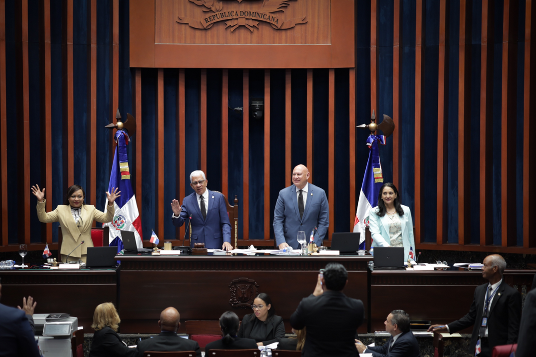 SENADO APRUEBA CODIGO LABORAL