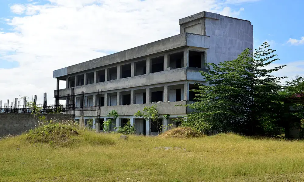 ADP encabeza protesta en Santiago por retraso en construcci&oacute;n de escuela que lleva m&aacute;s de seis a&ntilde;os paralizada