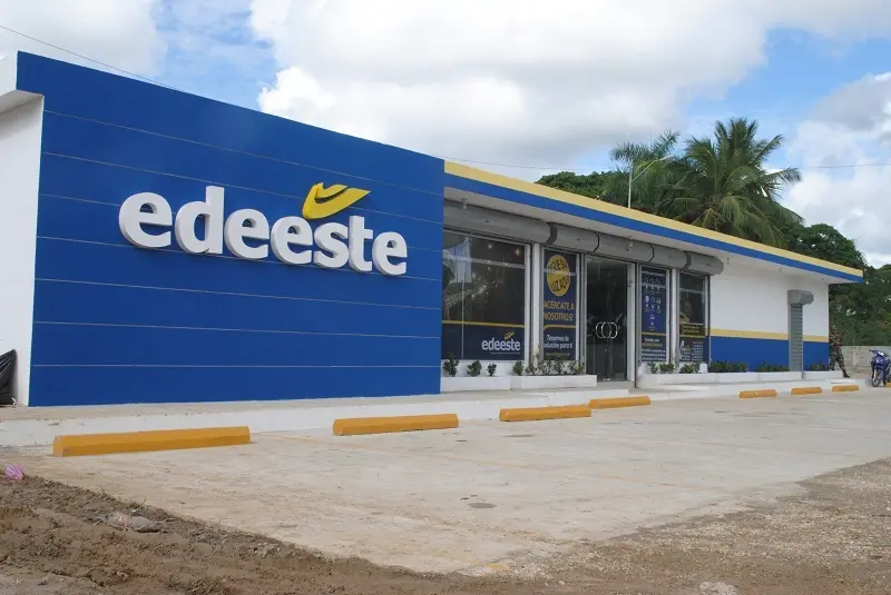 Fachada Empresa Distribuidora de Electricidad del Este, S.A. (fuente externa)