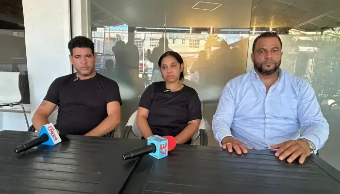 Abogado y padres del menor desaparecido l foto externa