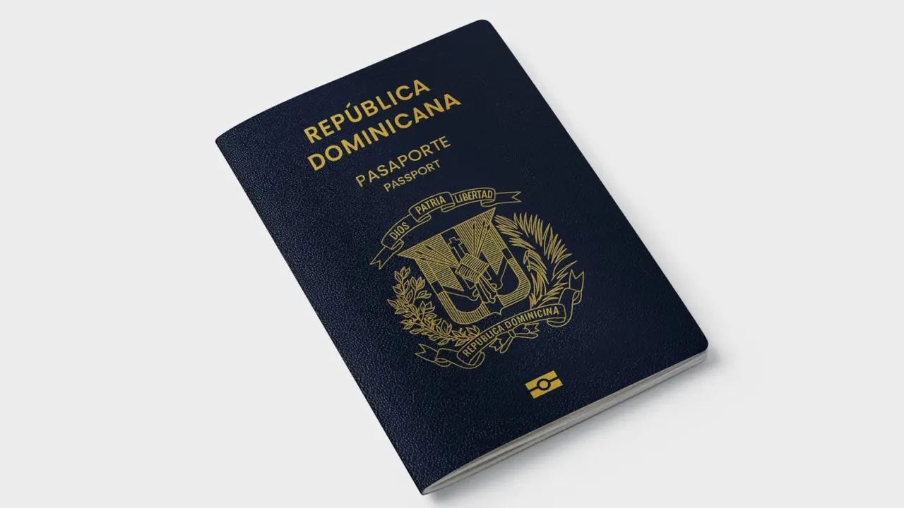 Rep&uacute;blica Dominicana pone a prueba su primer pasaporte electr&oacute;nico | foto: presidencia.gob