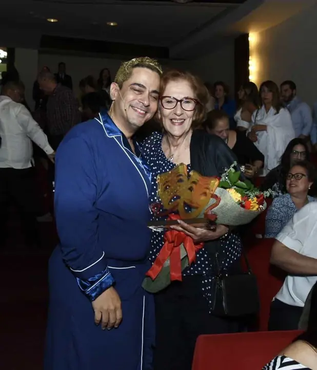 Josefina Gallart junto a su hijo Luis Jos&eacute; German