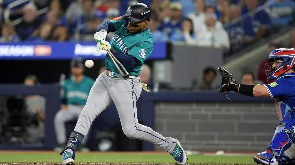 Marineros de Seattle vencen 3-1 a los Azulejos en el inicio de la Serie de Campeonato