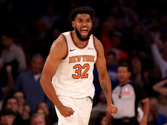 Karl-Anthony Towns jug&oacute; con distensi&oacute;n en el cu&aacute;driceps durante la victoria de los Knicks sobre Cleveland