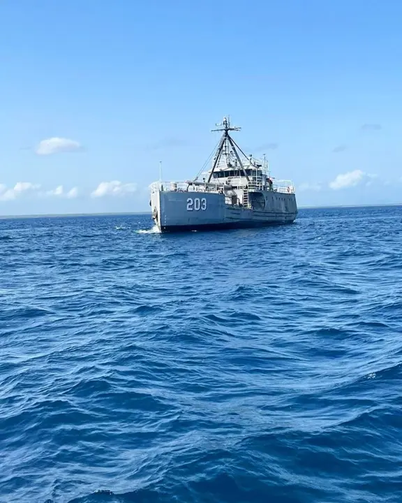 Armada Dominicana frustra pesca ilegal frente a Montecristi e intercepta embarcaci&oacute;n haitiana | FOTOS EXTERNA
