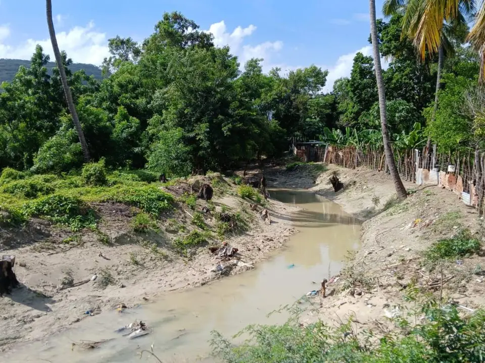 El desbordamiento del R&iacute;o Lemba en Barahona caus&oacute; p&eacute;rdidas materiales a decenas de familias | FOTO EXTERNA