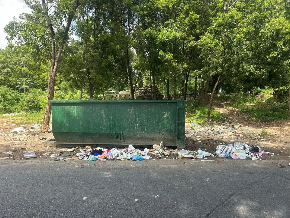 Contenedor de basura en la avenida Iberoamericana donde fue encontrada la ni&ntilde;a | FOTO EXTERNA
