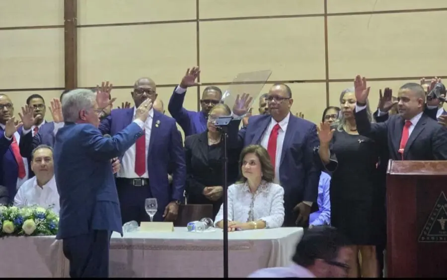 Acto de juramentaci&oacute;n de la nueva directiva del CMD | FOTO EXTERNA