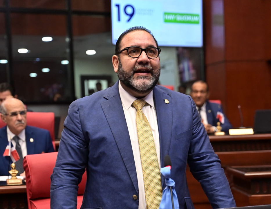 El senador Ram&oacute;n Rogelio Genao reintrodujo el proyecto tras su perenci&oacute;n en la legislatura anterior. | FOTO  EXTERNA