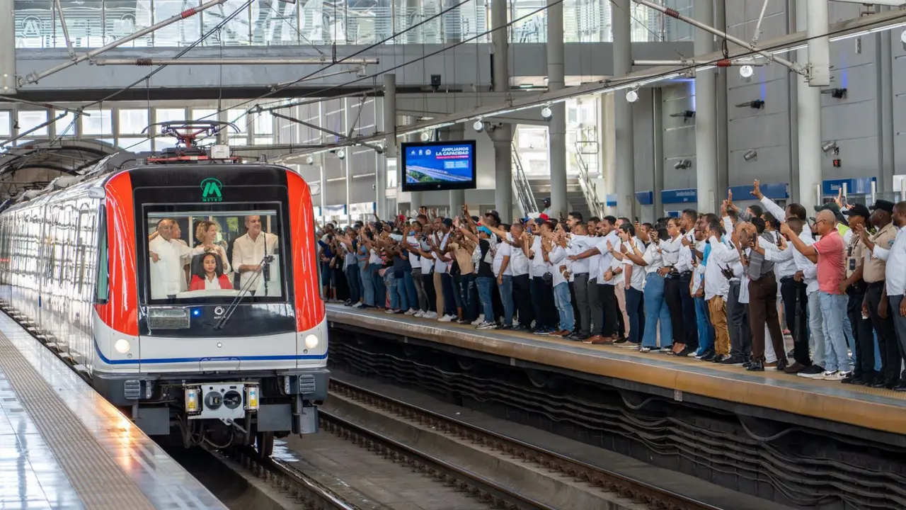 Puesta en marcha de trenes de seis vagones (fuente externa)