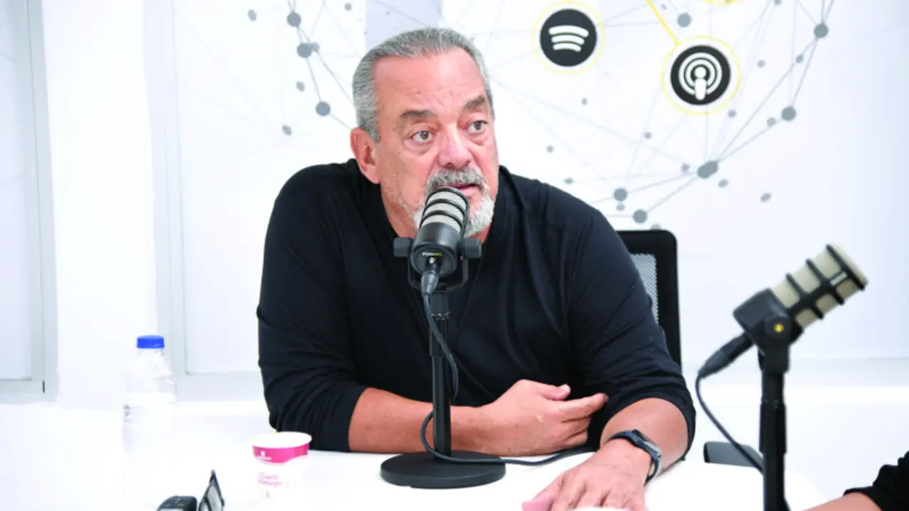 Alfonso Rodr&iacute;guez se&ntilde;ala traici&oacute;n y la decadencia en la industria del cine