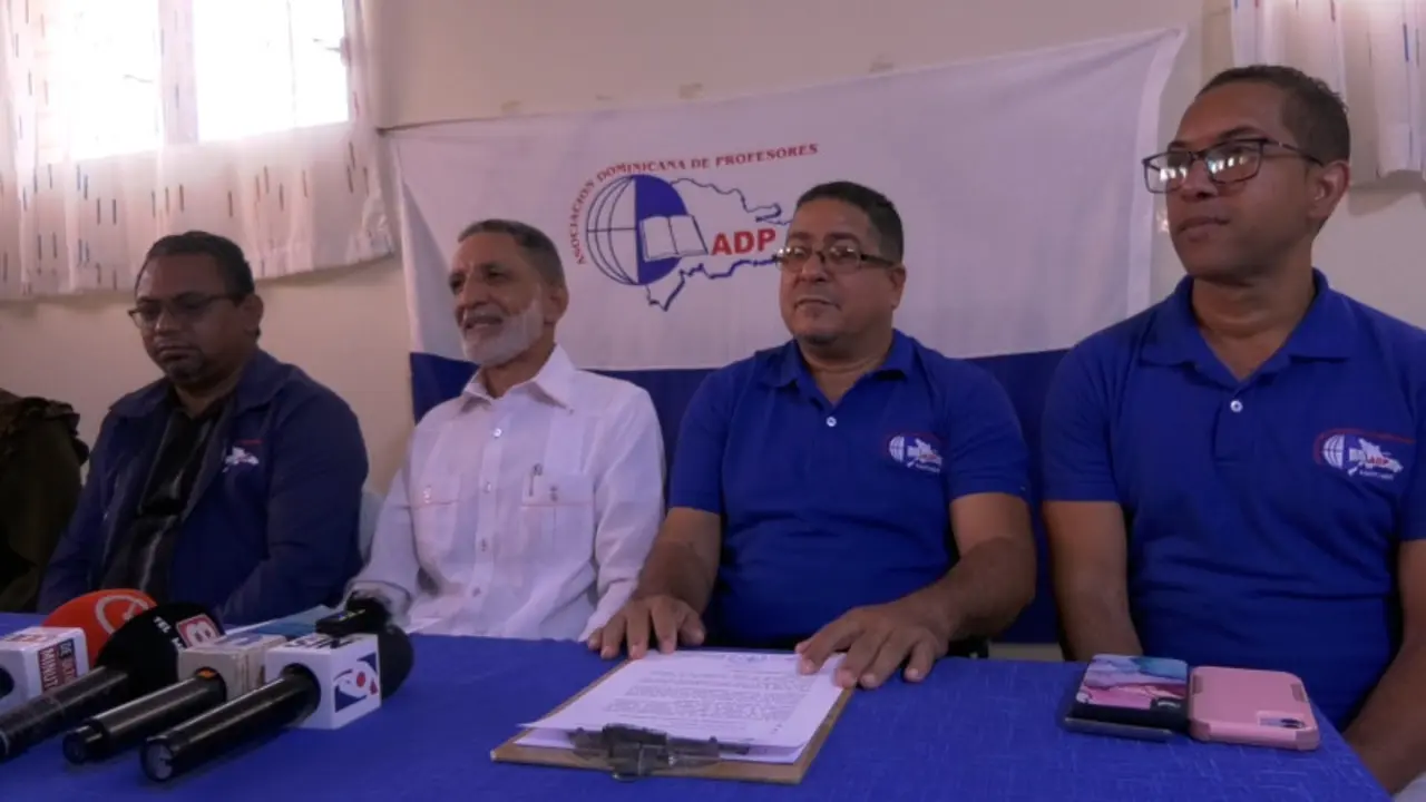 Asociaci&oacute;n Dominicana de Profesores (ADP), (fuente: List&iacute;n Diario)
