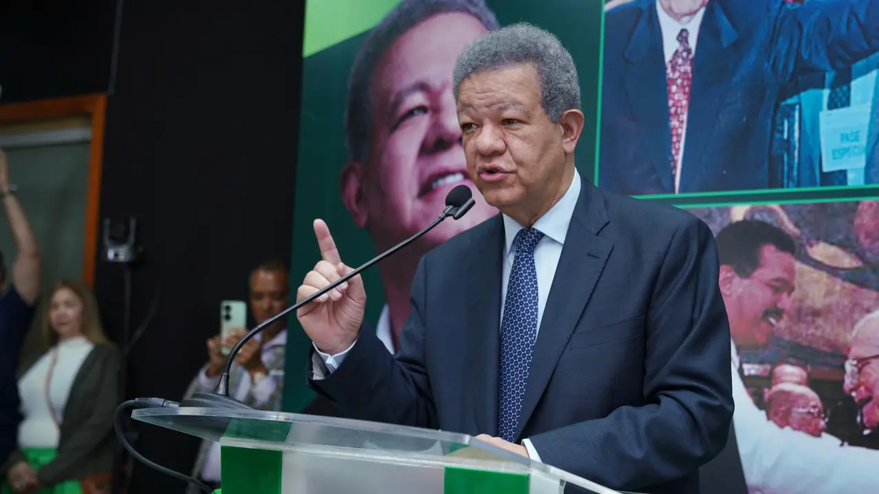 Leonel Fern&aacute;ndez, Expresidente de la Rep&uacute;blica (fuente externa)