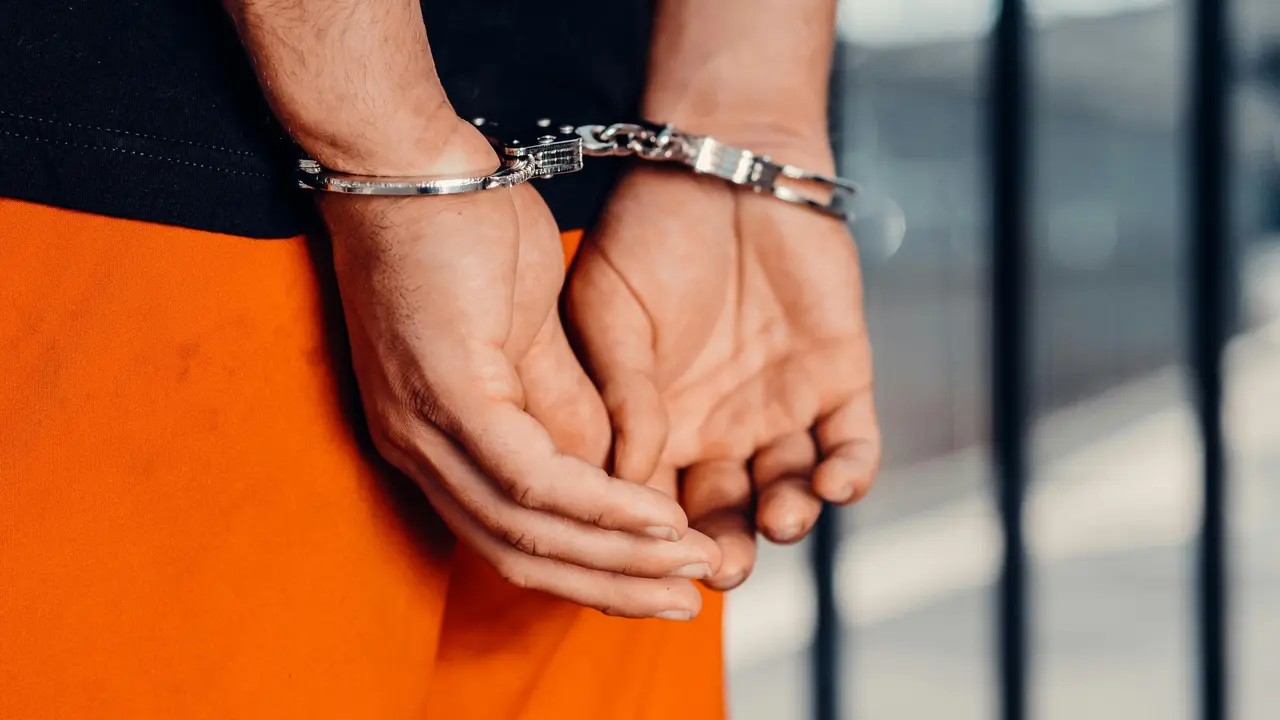 Foto externa l Imagen ilustrativa sobre arresto