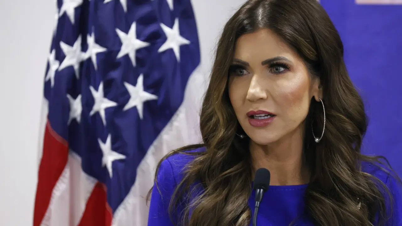 Kristi Noem, secretaria de Seguridad Nacional