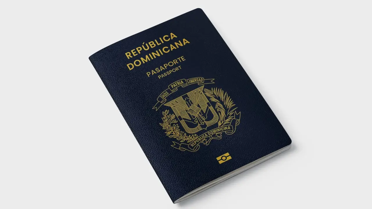 Rep&uacute;blica Dominicana pone a prueba su primer pasaporte electr&oacute;nico | foto: presidencia.gob