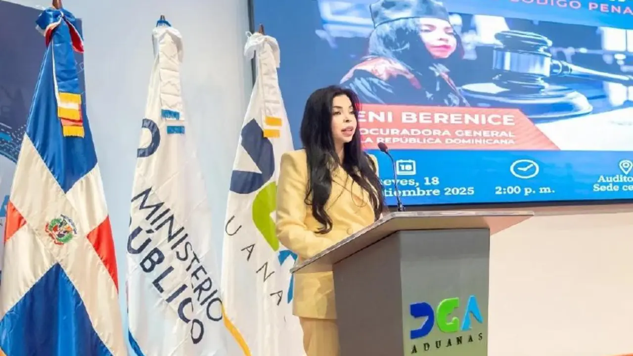 Funcionarios p&uacute;blicos vinculados a corrupci&oacute;n ser&aacute;n inhabilitados hasta 5 a&ntilde;os y no podr&aacute;n negocios con el estado dominicano | Yeni Berenice Reynoso