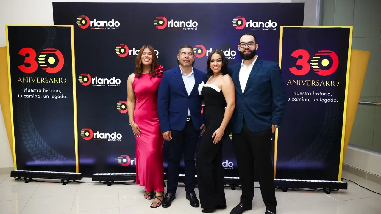 Ornelyz P&eacute;rez, Orlando P&eacute;rez, Valeria P&eacute;rez y Cris Orlando P&eacute;rez.