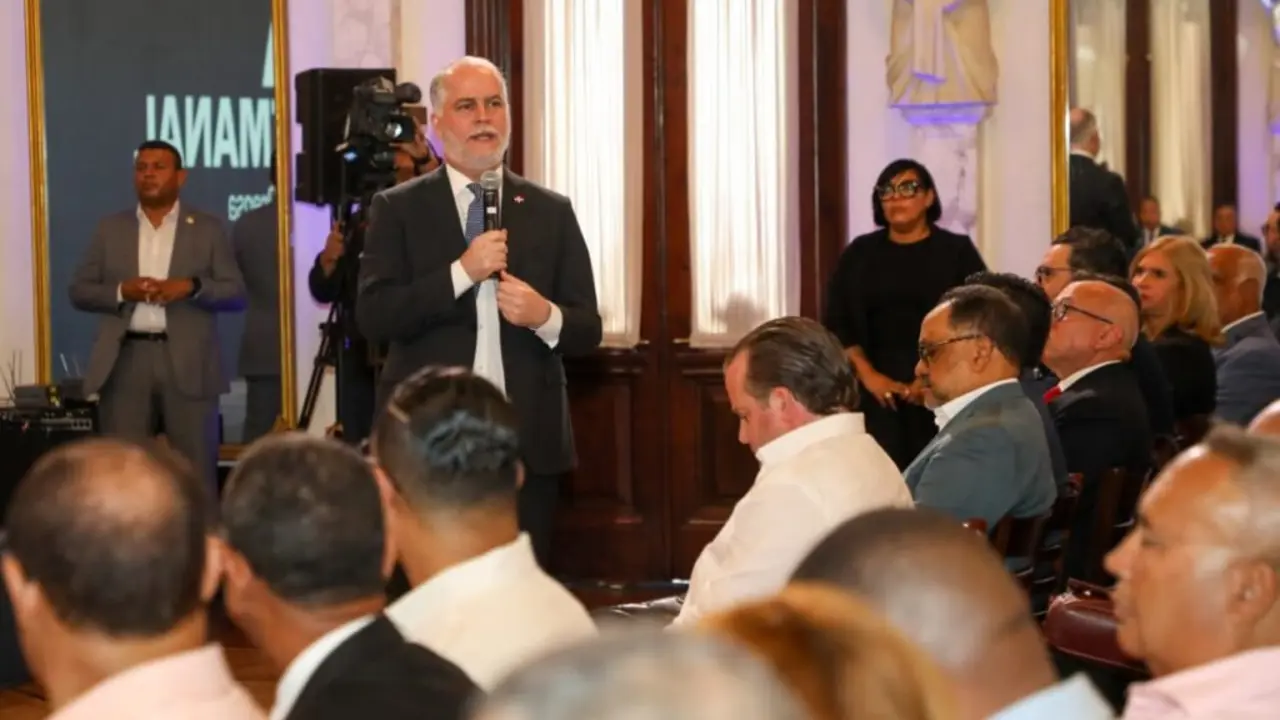 Superintendencia de Bancos aconseja usar tarjetas de cr&eacute;dito en emergencias