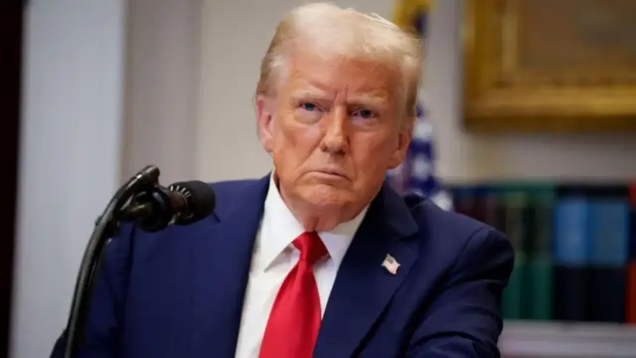 Trump anuncia suspensi&oacute;n de subsidios a Colombia y lanza advertencia a Petro