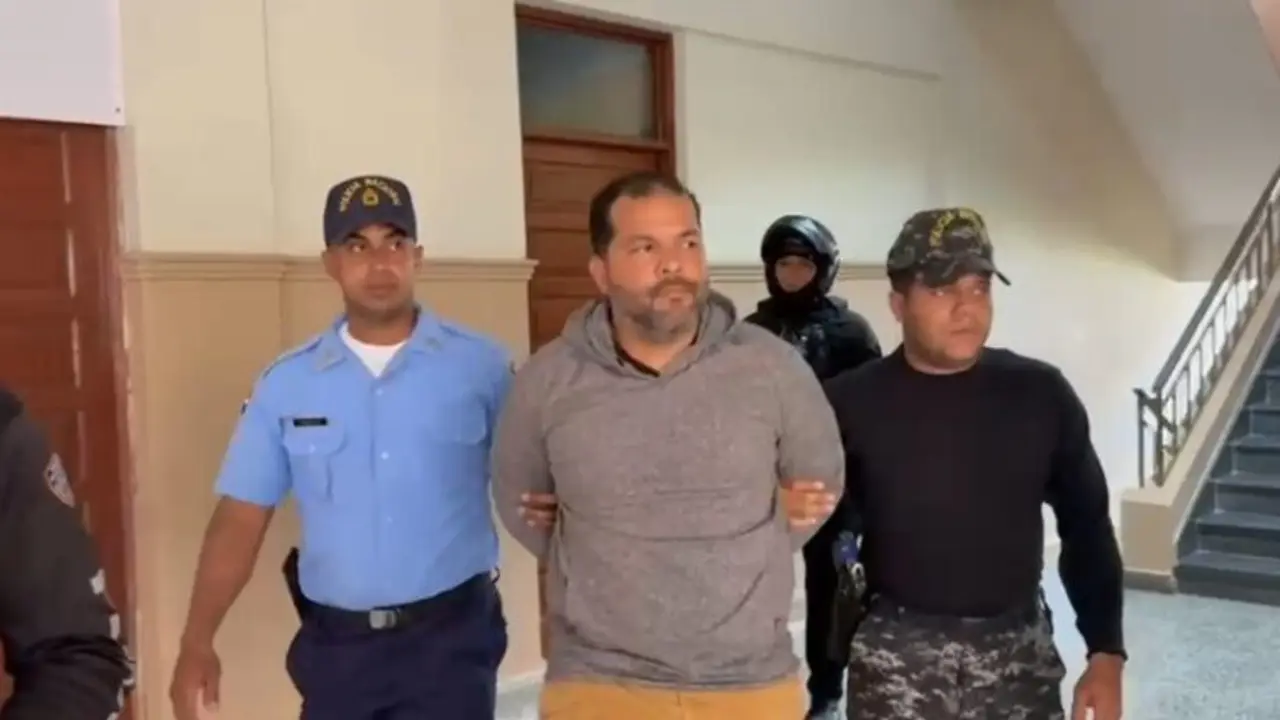 Imponen prisi&oacute;n preventiva a alguacil acusado de asesinato en el Palacio de Justicia de San Francisco de Macor&iacute;s