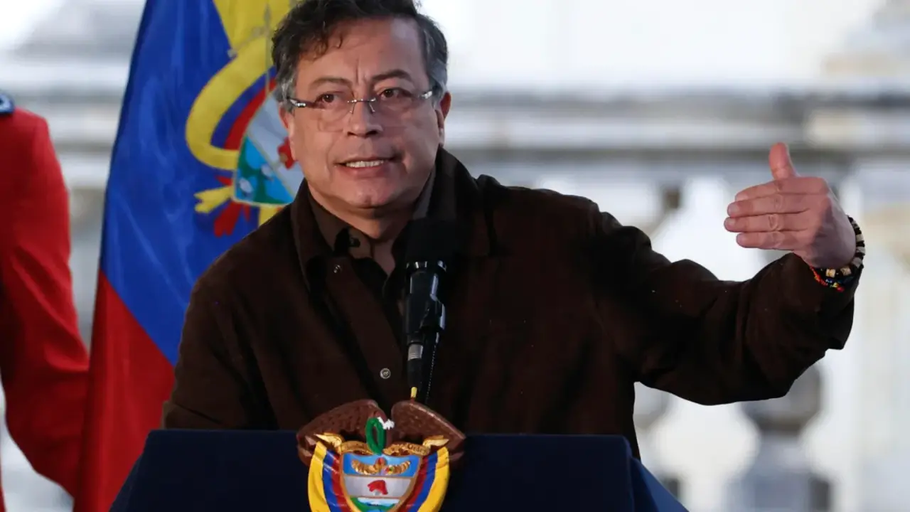 El presidente de Colombia, Gustavo Petro, inst&oacute; al mundo a ignorar las advertencias de EE.UU. sobre el espacio a&eacute;reo venezolano | FOTO EXTERNA.