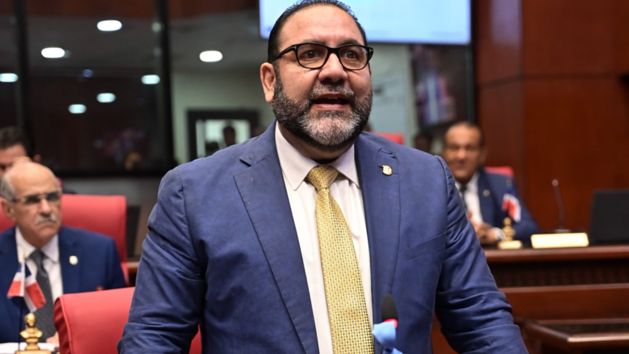 El senador Ram&oacute;n Rogelio Genao reintrodujo el proyecto tras su perenci&oacute;n en la legislatura anterior. | FOTO  EXTERNA