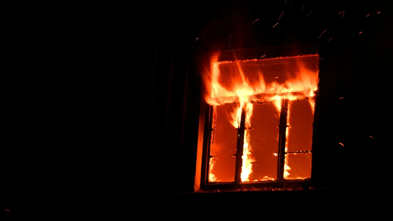 Ilustrativa vivienda incendiada | EXTERNA