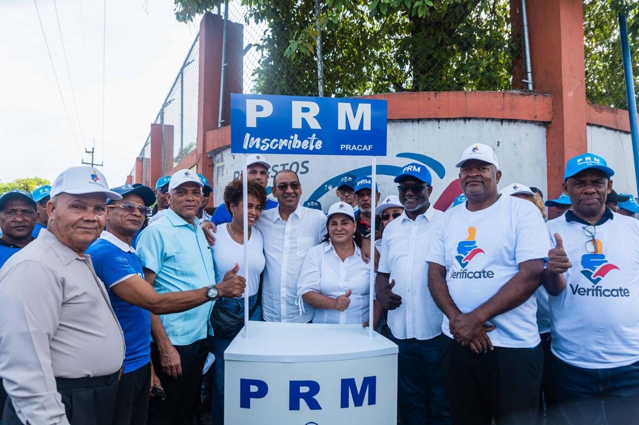 Dirigentes del Partido Revolucionario Moderno durante la jornada nacional de registro "Verifícate". | FOTO EXTERNA