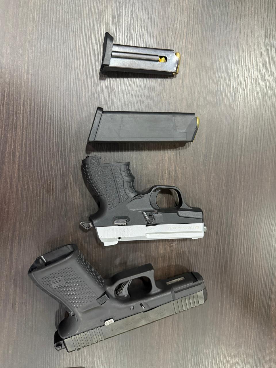 Armas de fuego y municiones ocupadas por la Policía Nacional. | FOTO EXTERNA